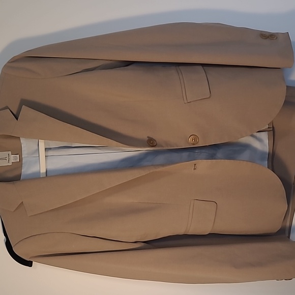 Suit by tristan - Picture 2 of 9